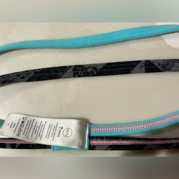 Lululemon (Ivivva Kids Lululemon) Yoga/Sports Headband (Fits youth to adult) - Picture 4 of 6